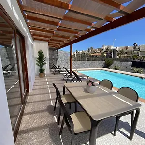  Villa Villa Capri By Villalia