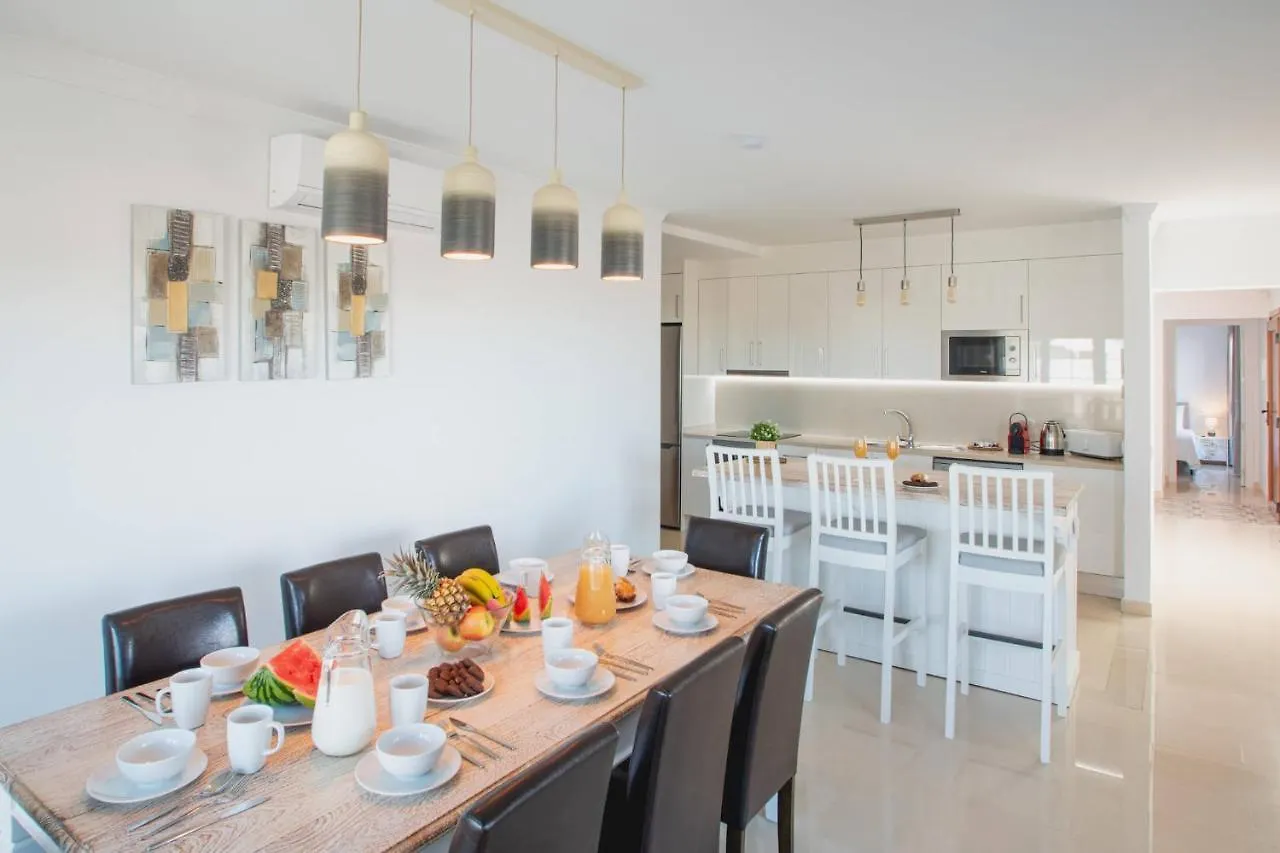 Villa Vista Reina - Luxury 6 Bedroom - Heated Pool- Views - Pool Table - Vista Lobos - Playa Blanca
