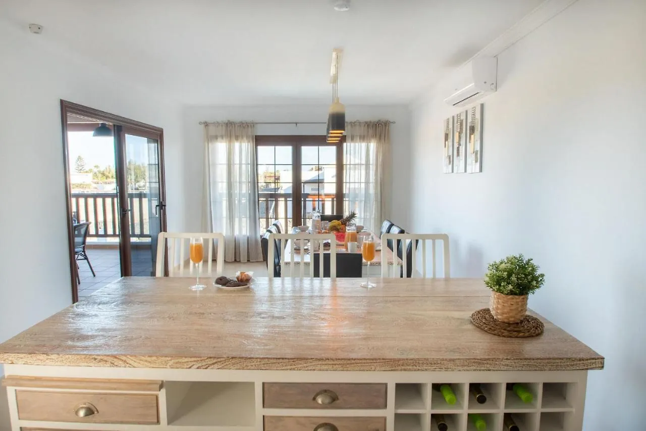 Villa Vista Reina - Luxury 6 Bedroom - Heated Pool- Views - Pool Table - Vista Lobos - Playa Blanca